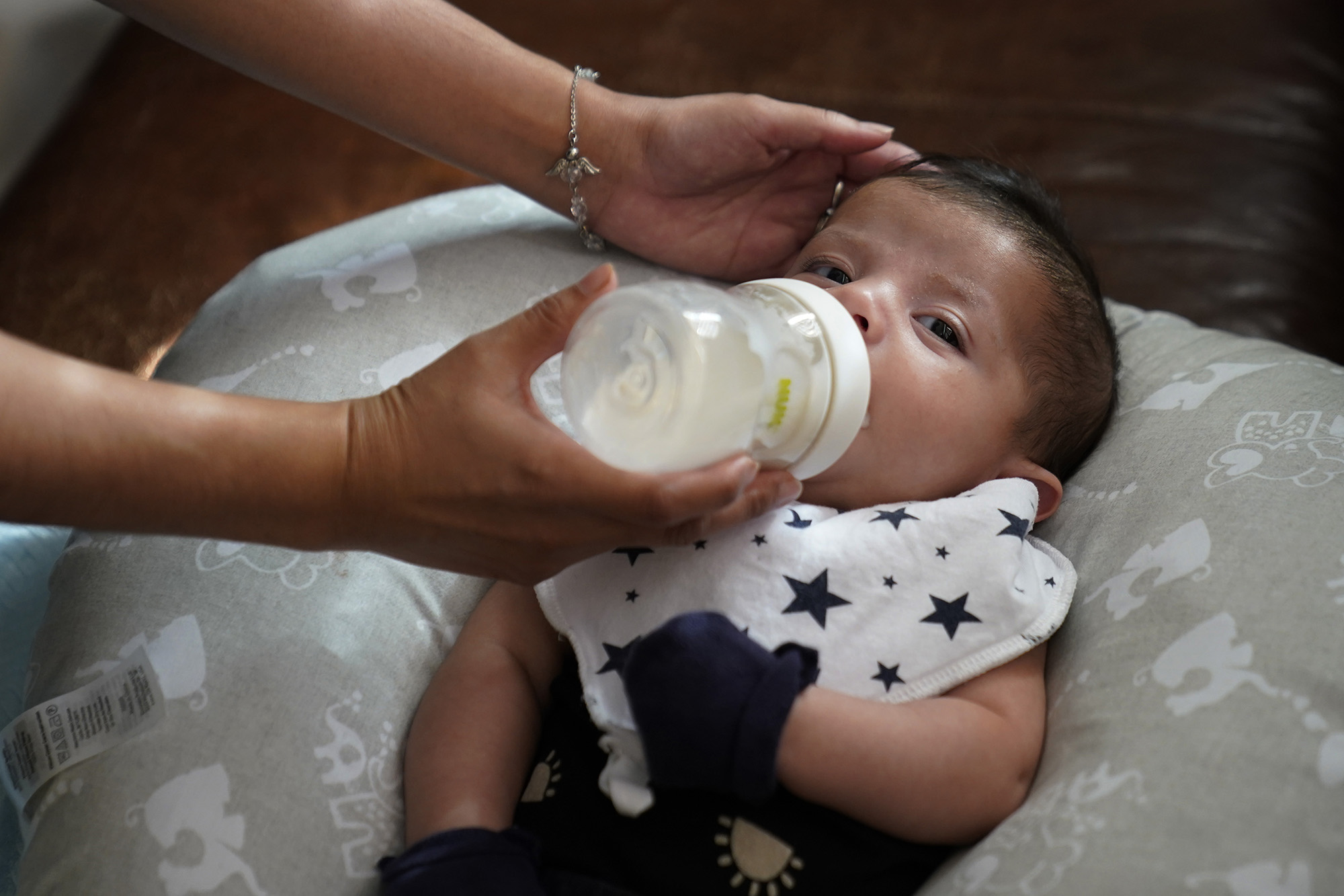 NYC pediatrician shares ways to get through baby formula shortage