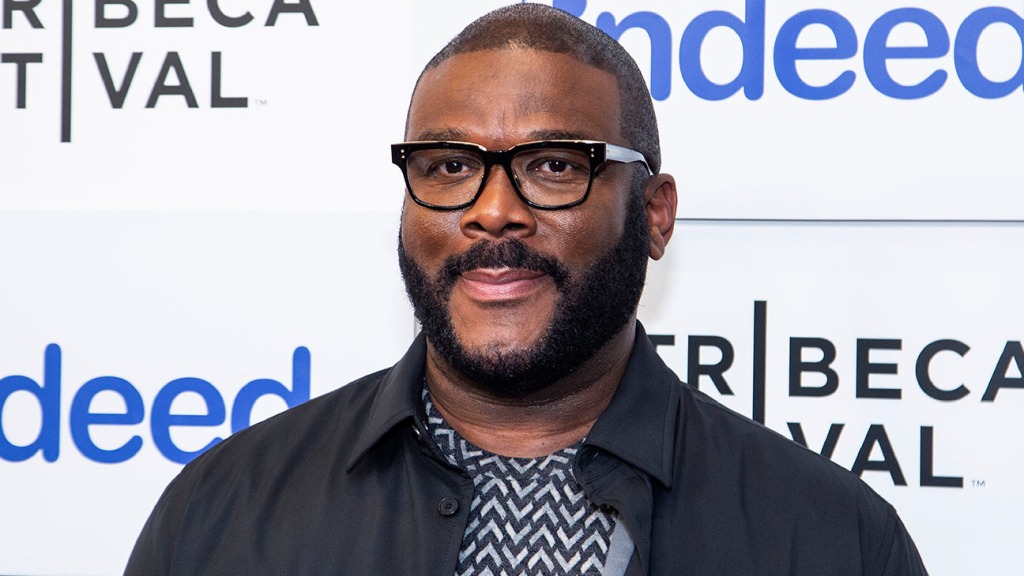 Tyler Perry Clarifies He Was “De-escalating” the Situation Not “Comforting” Will Smith After Oscars Slap