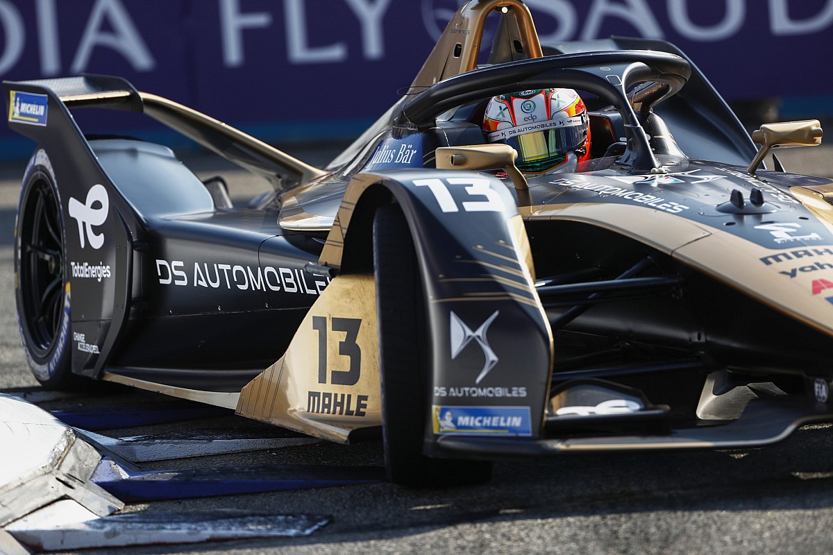 New York City E-Prix: Cassidy penalty puts da Costa on pole