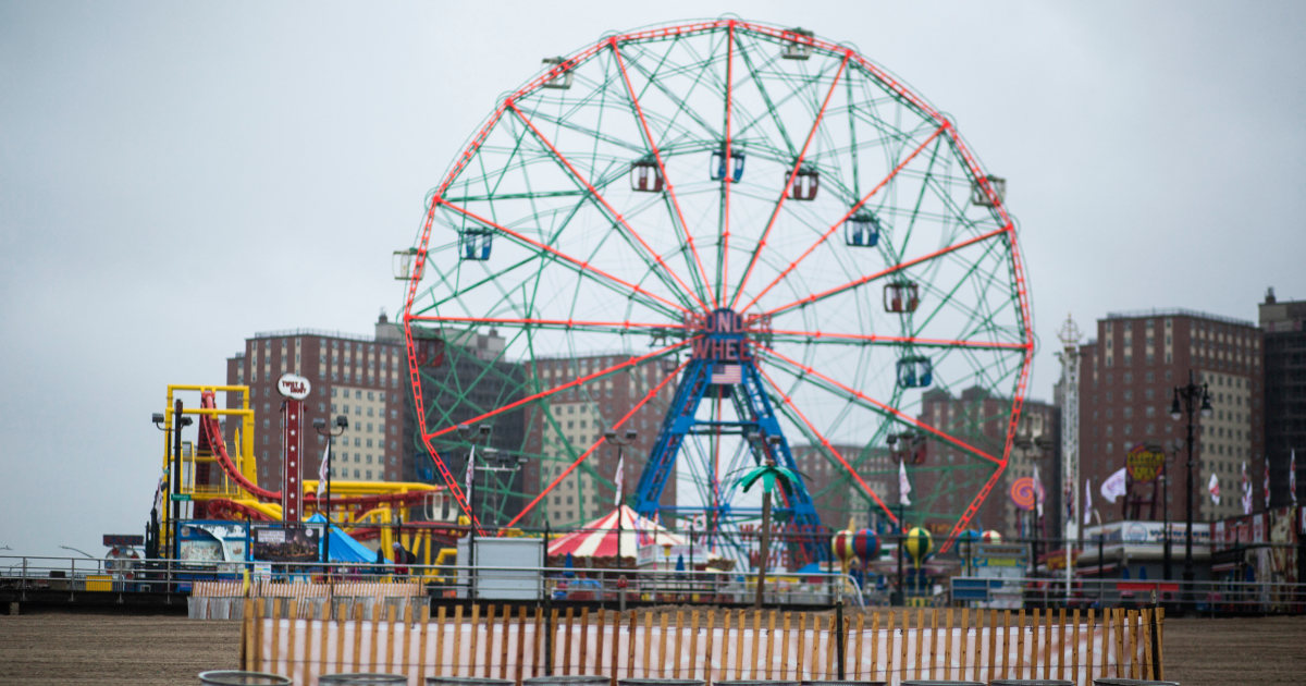 1 dead and 4 in stable condition after shooting on Coney Island Beach