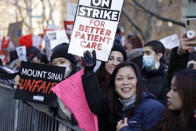 New York nurses’ union has reached a tentative deal to end the strike