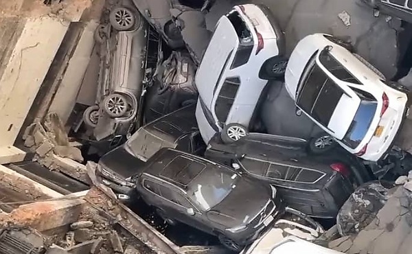 One Dead After A Multistorey Parking Garage Collapsed In New York Crushing Dozens Of Vehicles