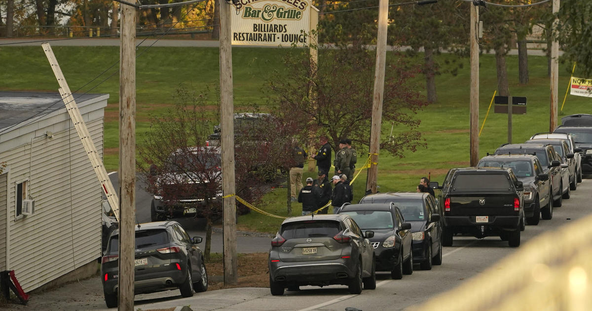 Residents shelter in place amid Lewiston mass shooting manhunt