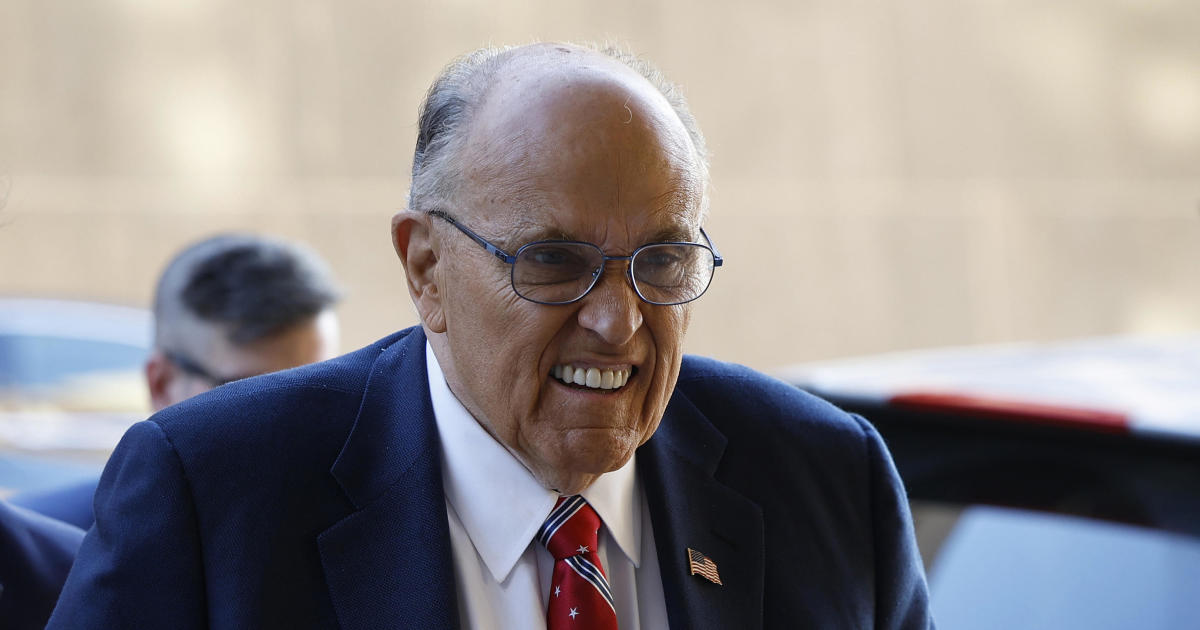 Rudy Giuliani files for bankruptcy