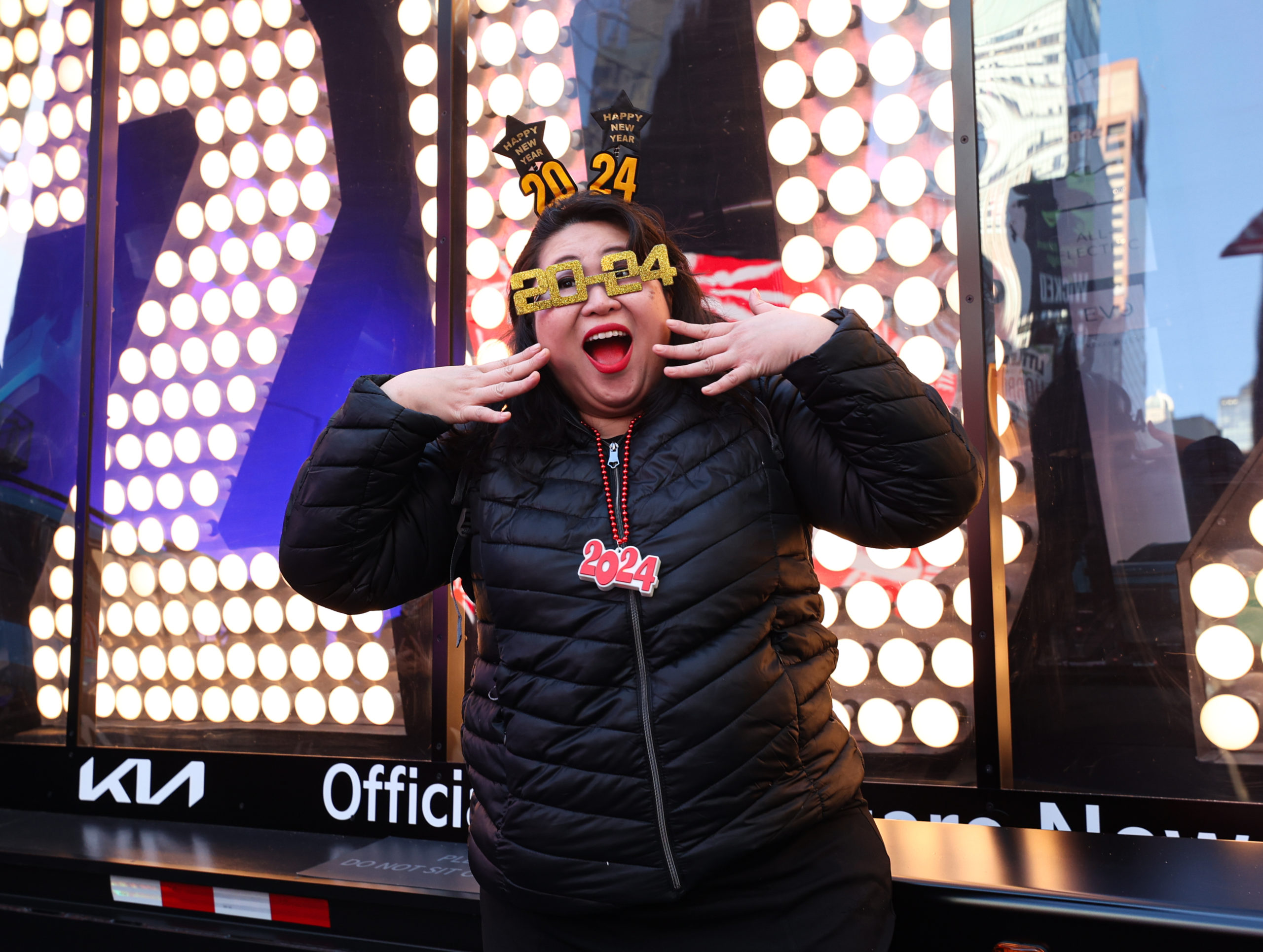How To Watch The New Year’s Eve Specials On TV & The Ball Drop In Times Square Live Online