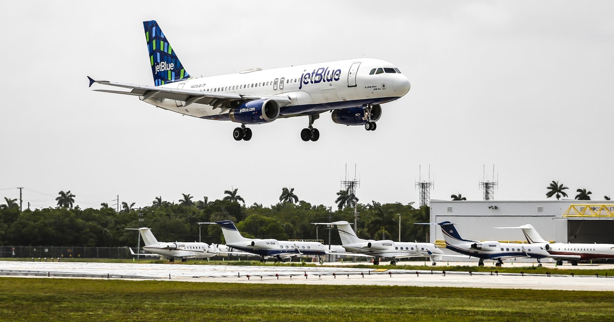 JetBlue: Unruly customer restrained by other passengers on flight from London to NYC