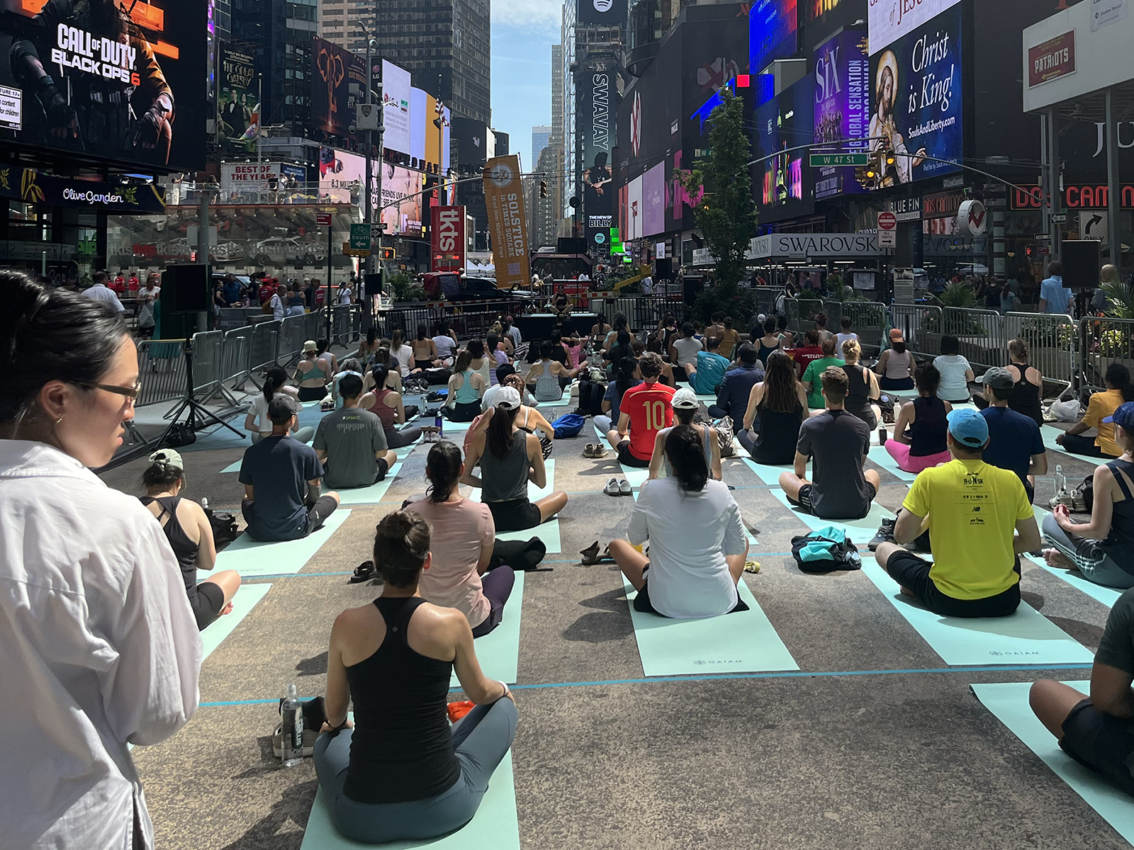 New York City celebrates the 10th International Day of Yoga