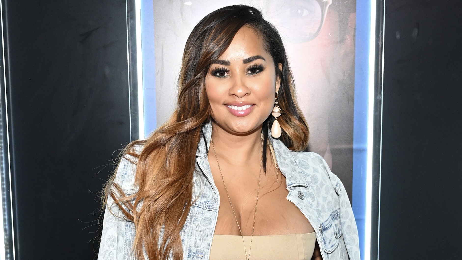 Bae Watch! Tammy Rivera Poses Alongside Her Boo While Out In New York City (VIDEO)