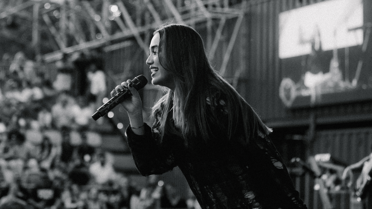 Colombian Export Ela Taubert Regales 20,000+ at Central Park’s SummerStage