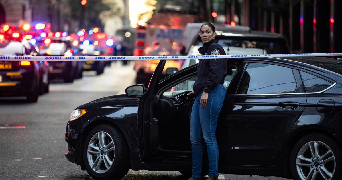 Gunman who killed 4 at NYC building was targeting NFL offices but took wrong elevator, mayor says