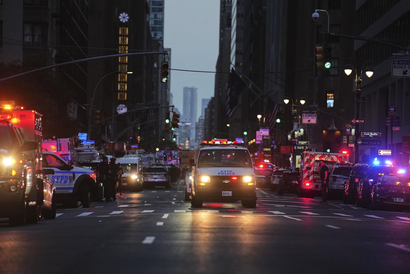 Three dead, nine wounded after gang-related shooting breaks out inside Brooklyn nightclub
