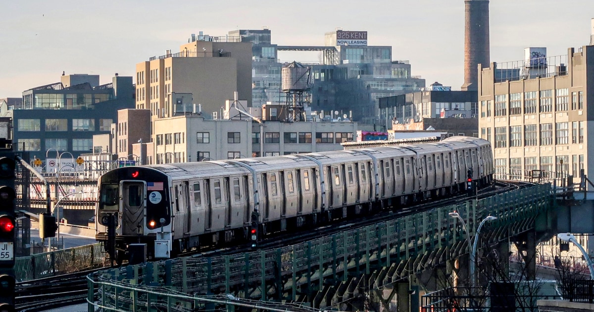 2 girls die while apparently ‘surfing’ atop New York City subway train